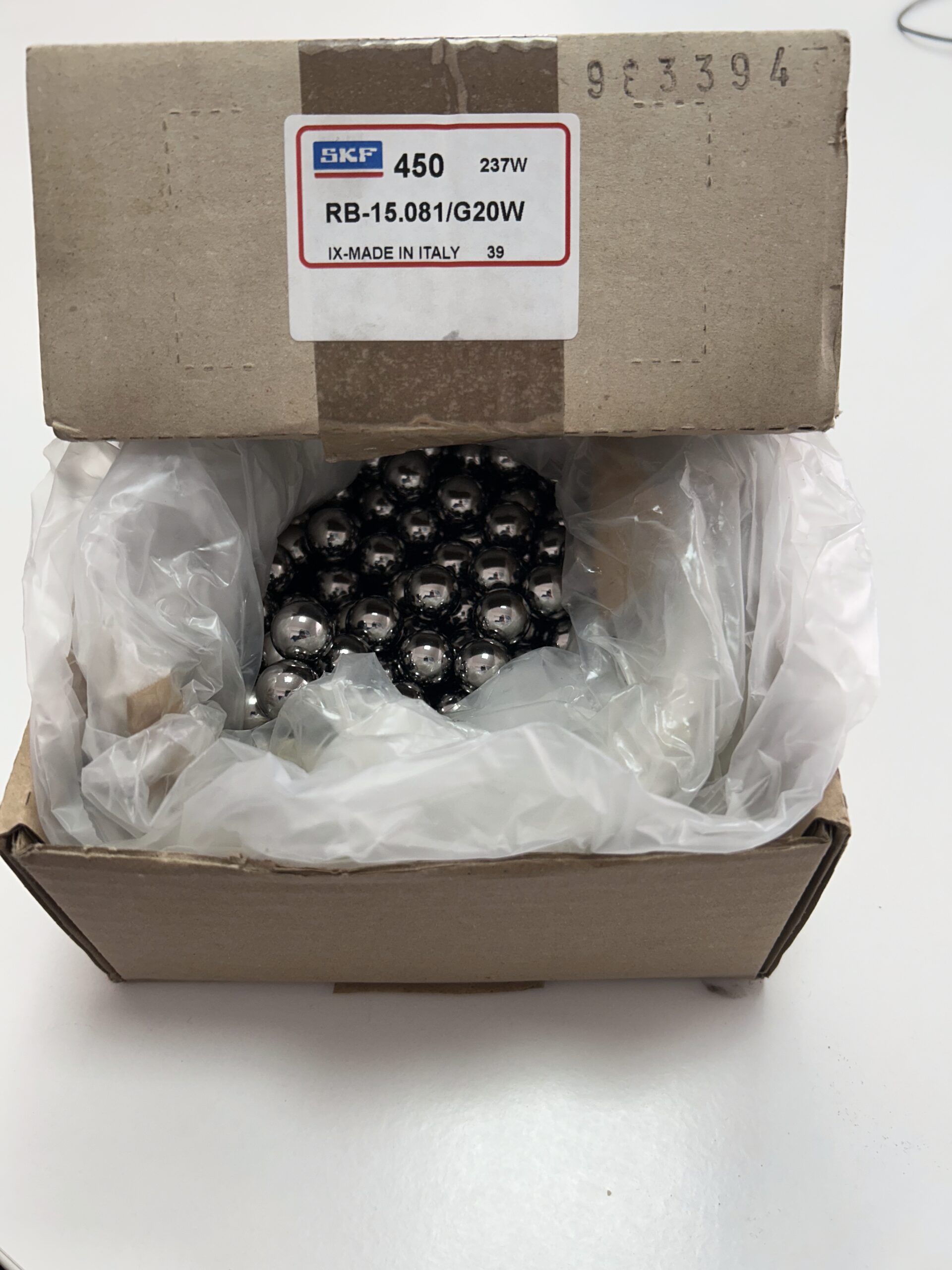 Kuglica SKF RB-15,081/G20W